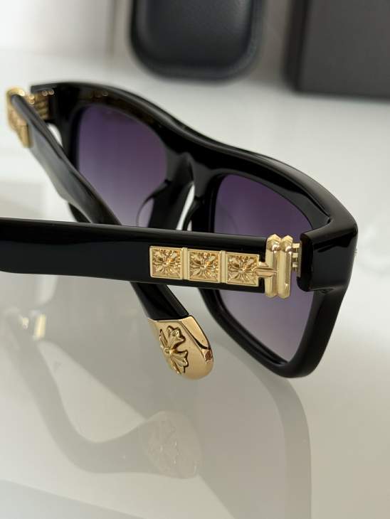 Picture of Chrome Hearts Sunglasses _SKUfw73375254fw